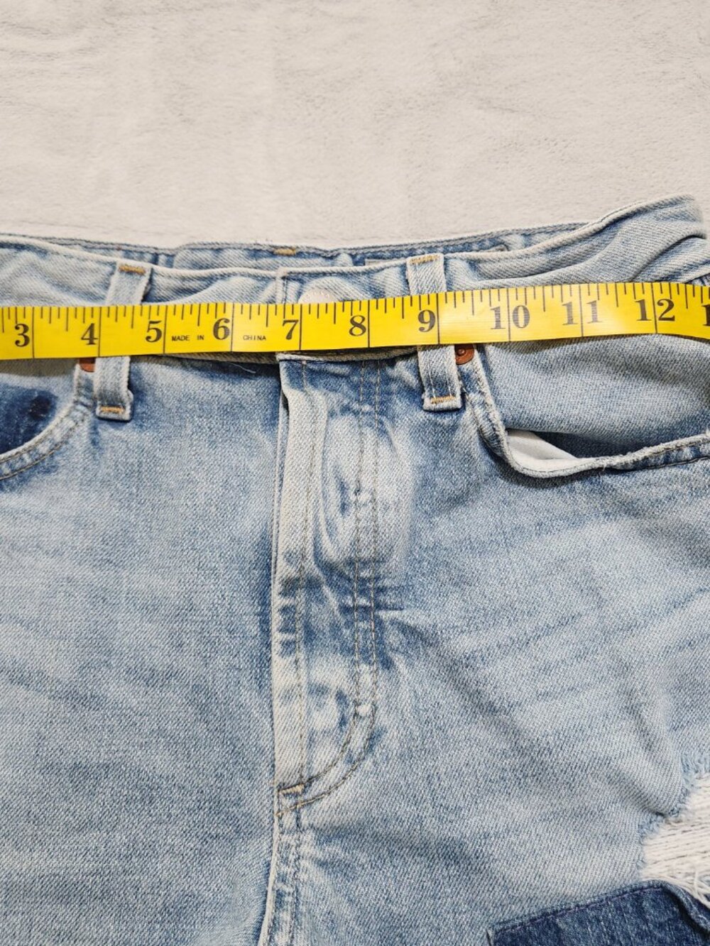 AG Alexxis Womens Shorts Size 26 R High Waist Wedgie Button Fly Grunge Frayed - Picture 14 of 16